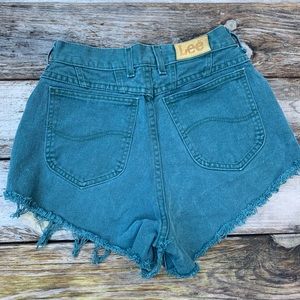 HIGH WAISTED LEE CUT OFF SHORTS